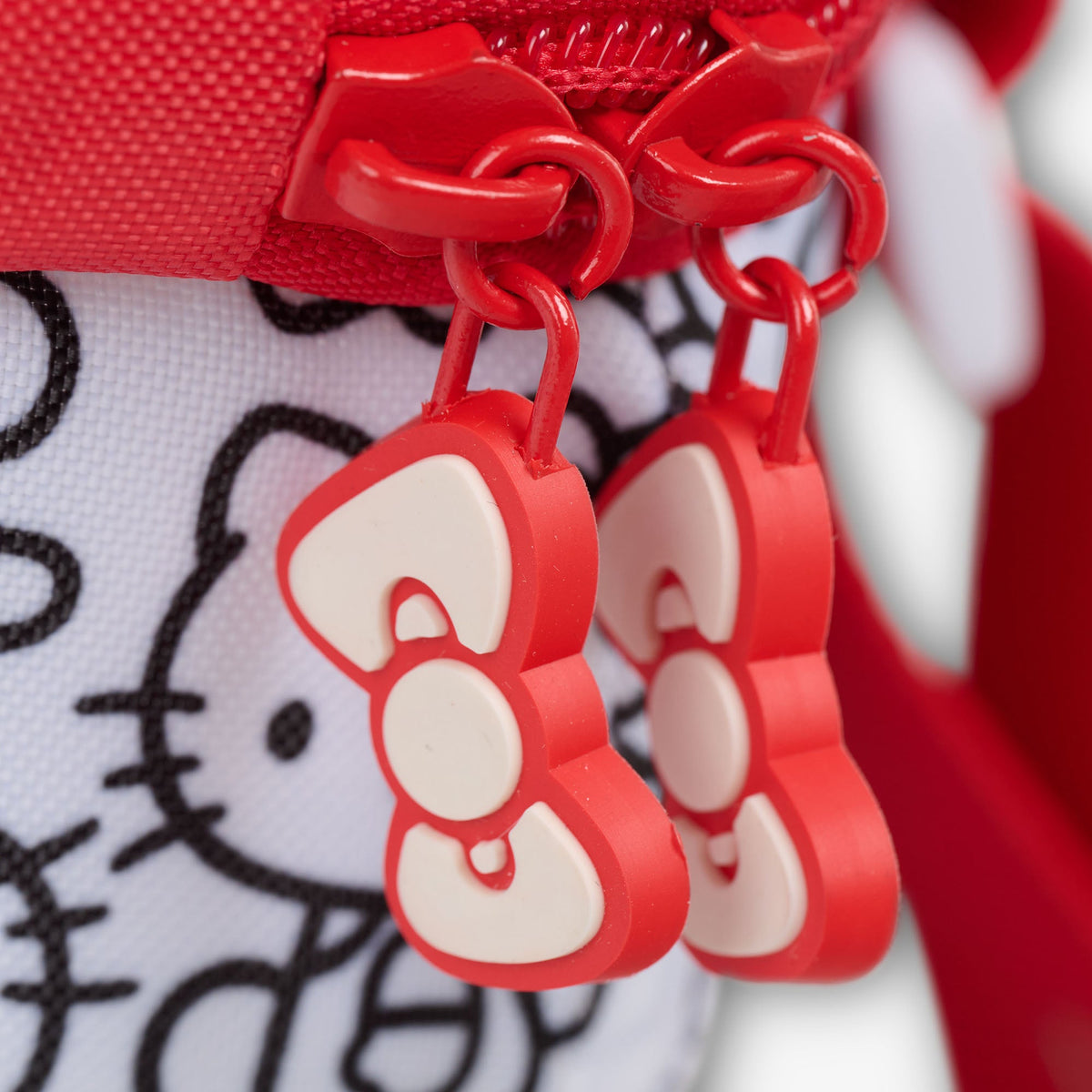 hello-kitty-classic-square-lunch-cooler-bag-r5 00027927-Z.jpg