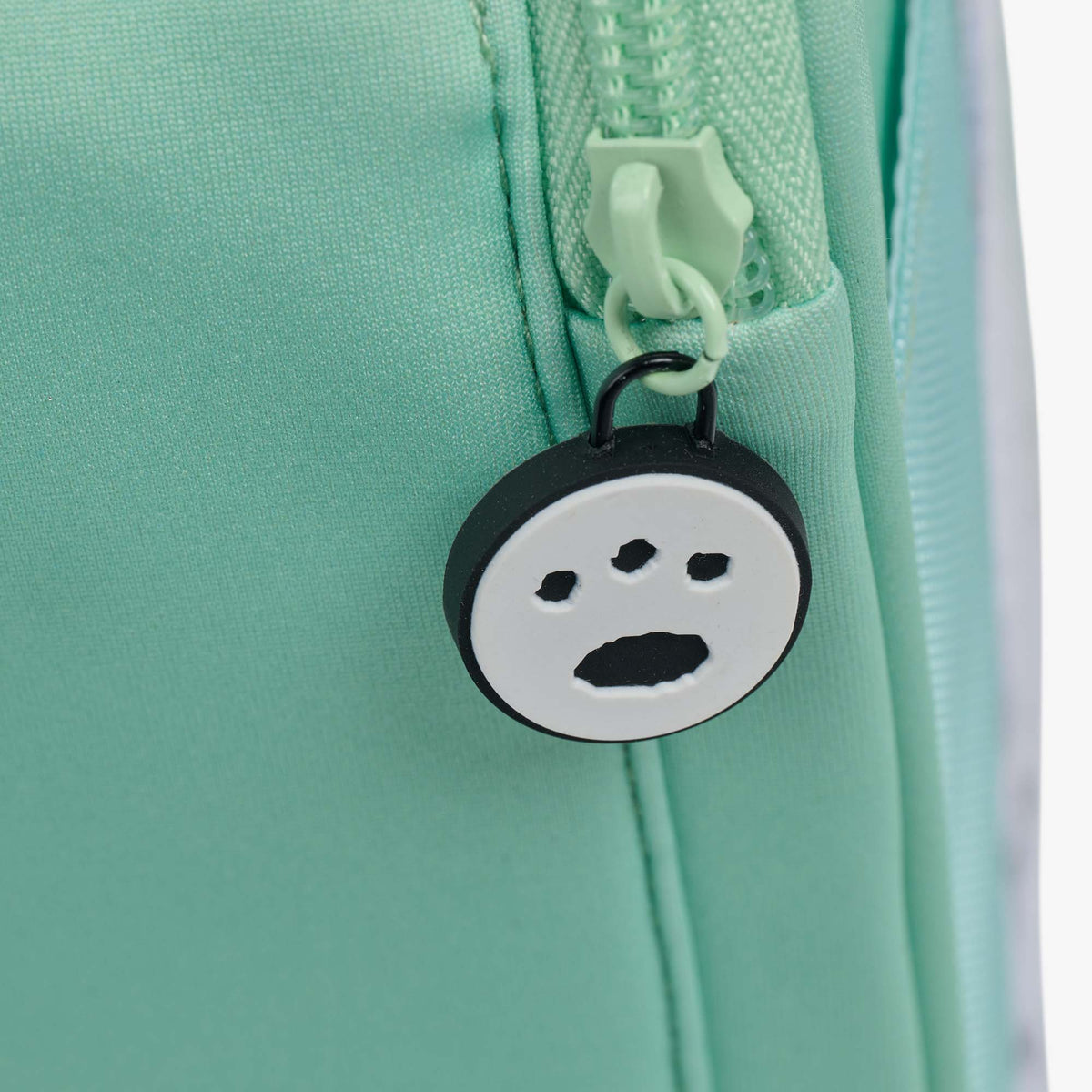 pochaccotm-slim-lunch-cooler-bag-w7 00028031-Z.jpg