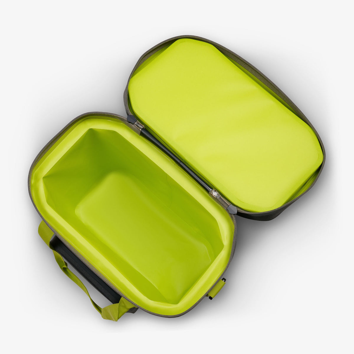 trailmate-36-can-cooler-bag-d1 00066773-O3.jpg